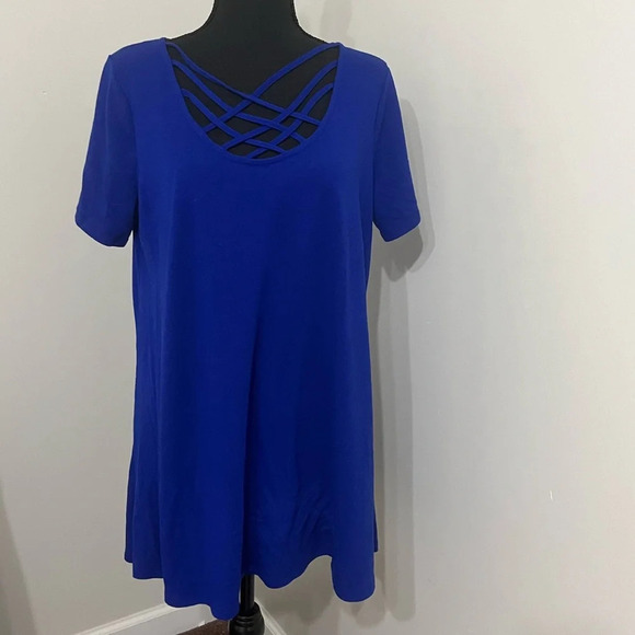 Zenana Premium Tops - ZENANA PREMIUM Blue Cross Chest Design Short Sleeve Tunic Top XL